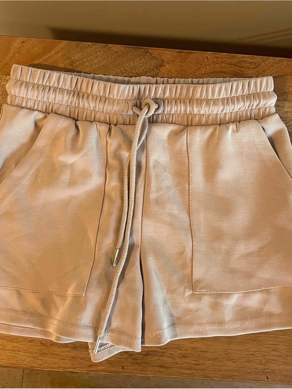 Women's Cream Drawstring Athletic Shorts-Size Sm